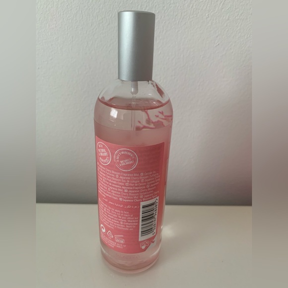 The Body Shop Japanese Cherry Blossom Fragrance Mist Discontinued/Hard to Find - Picture 6 of 7